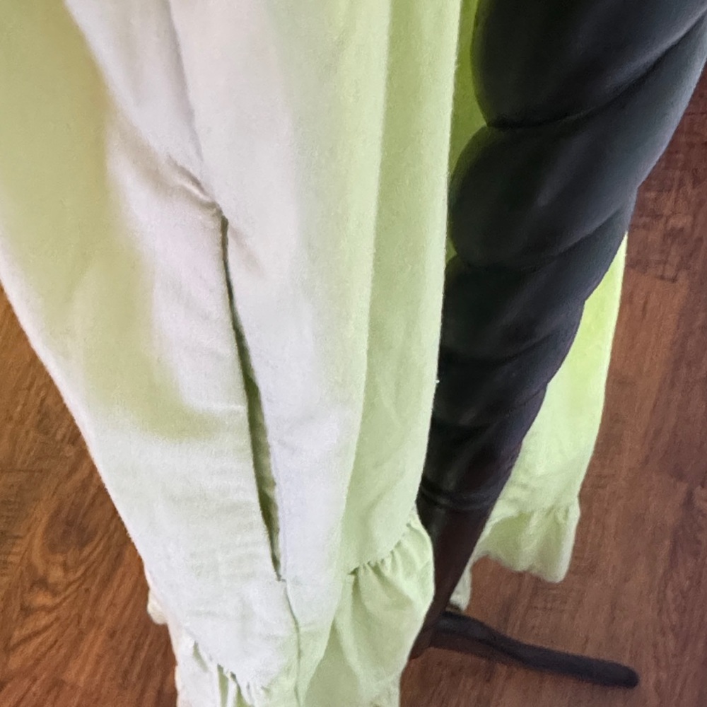 Abercrombie & Fitch XS Light Green Smocked Maxi Dress - Picture 6 of 6